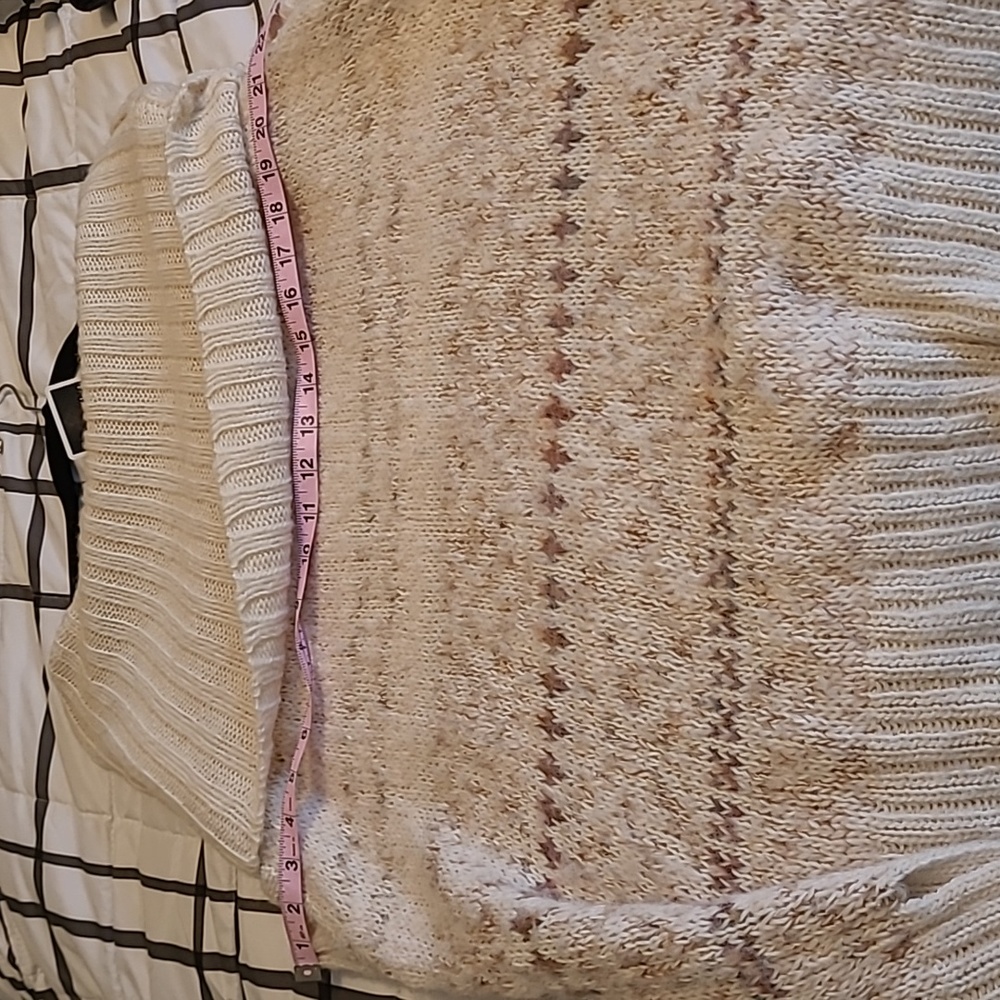 Free People cream  fuzzy Cowl Neck Sweater. Short sleeves. - Picture 3 of 5